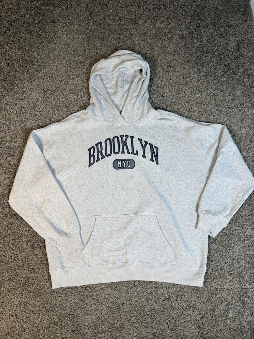 Hollister Hoodie Womens L Gray Brooklyn NYC Graphic Pullover Fleece Relaxed